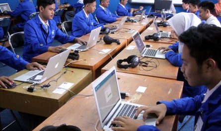 Spesialisasi Di Sekolah Kejuruan Terpopuler Dan Bergaji Terbaik